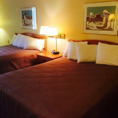 Forty Club Inn Deerwood 外观 照片